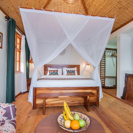Gorilla Leisure Lodge Kisoro Exterior foto